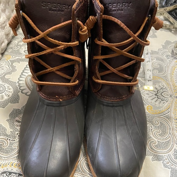 Sperry Top-Sider
Saltwater Duck Boots - Women's 11 - Picture 2 of 5